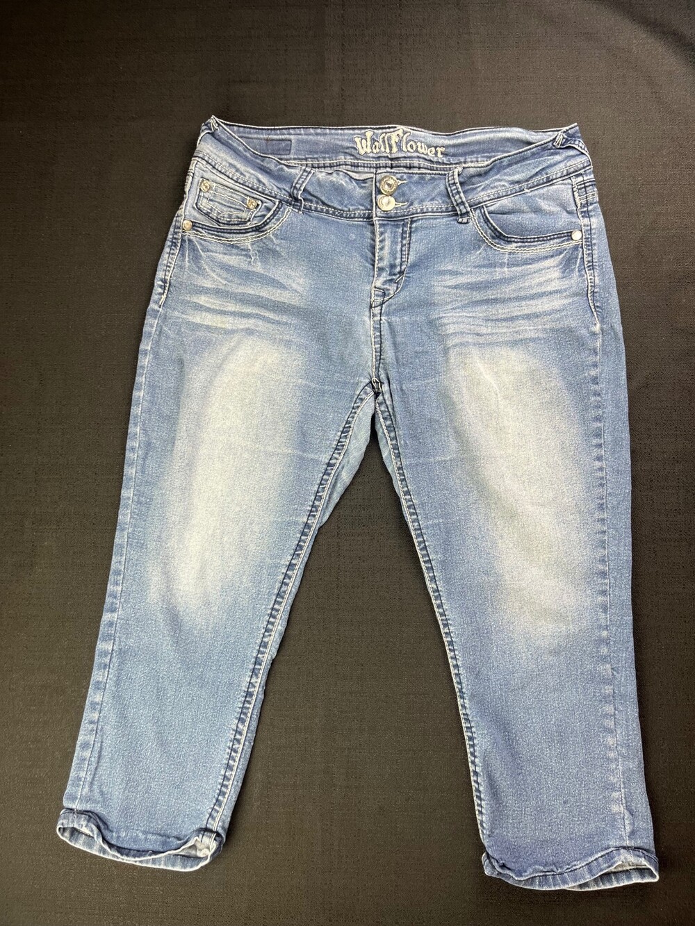 Wallflower capri Jeans Size 13 Light Wash Denim Cotton Blend